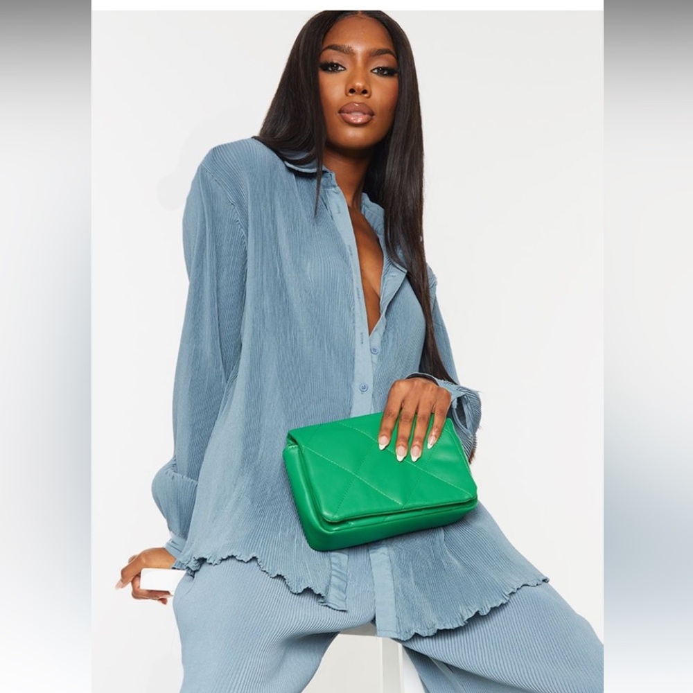 Pretty little thing PLISSE BUTTON FRONT OVERSIZED SHIRT